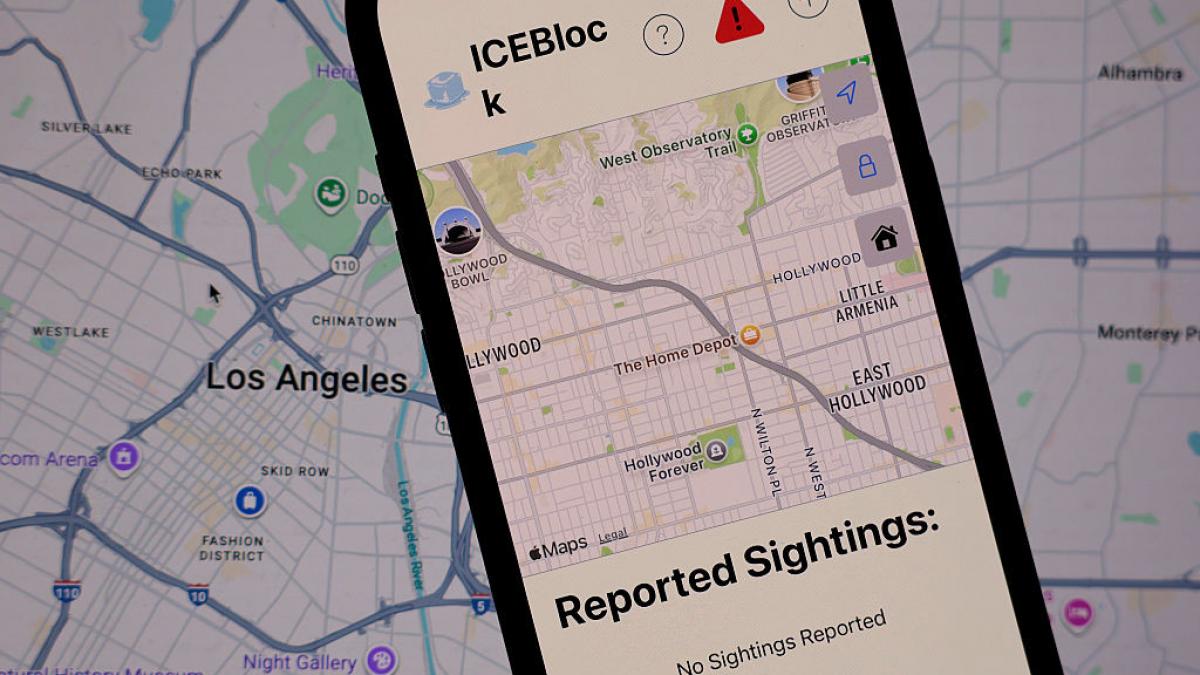 ice vrea sa acceseze smartphone urile americanilor cu un software produs de o firma asociata serviciilor secrete ruse fsb