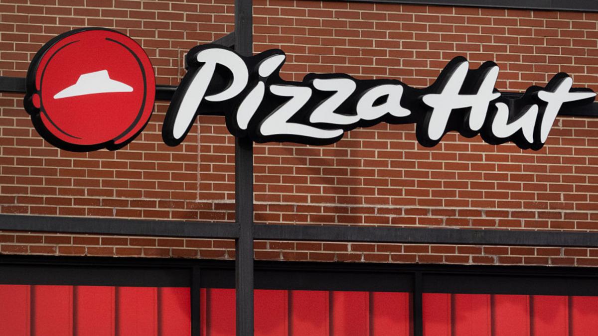 pizza hut inchide sapte restaurante din romania anuntul companiei care detine si francizele kfc si taco bell din tara noastra