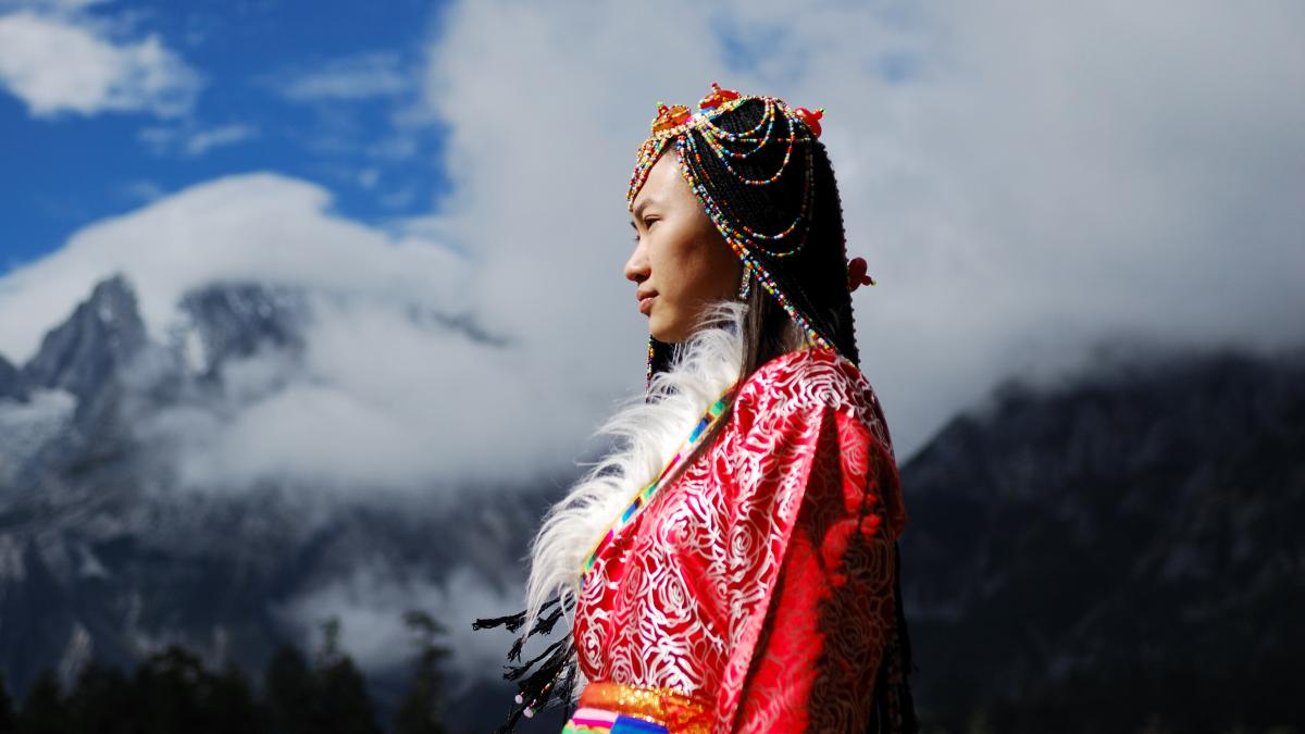 oamenii inca evolueaza sub ochii nostri pe platoul tibetan adaptarea la hipoxia de la altitudine inalta este fascinanta