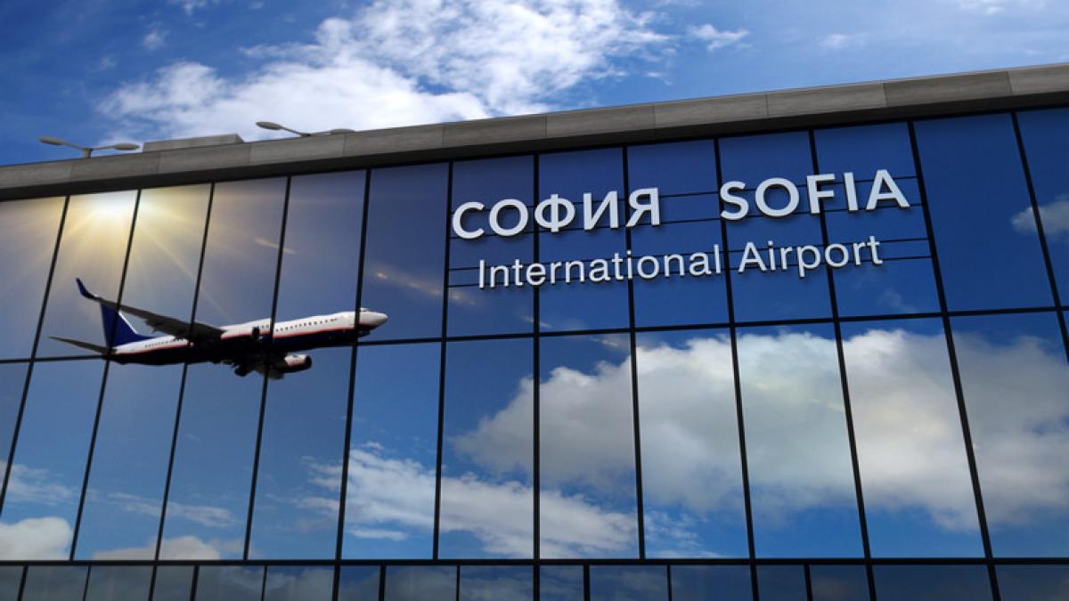 aeroportul international din sofia opreste zborurile civile pentru avioane militare americane controverse privind misiunea lor