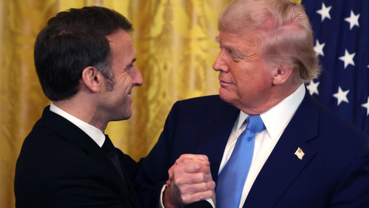 emmanuel macron i a trimis o scrisoare lui donald trump in care ii cere sa ridice sanctiunile sua impotriva unor oficiali europeni