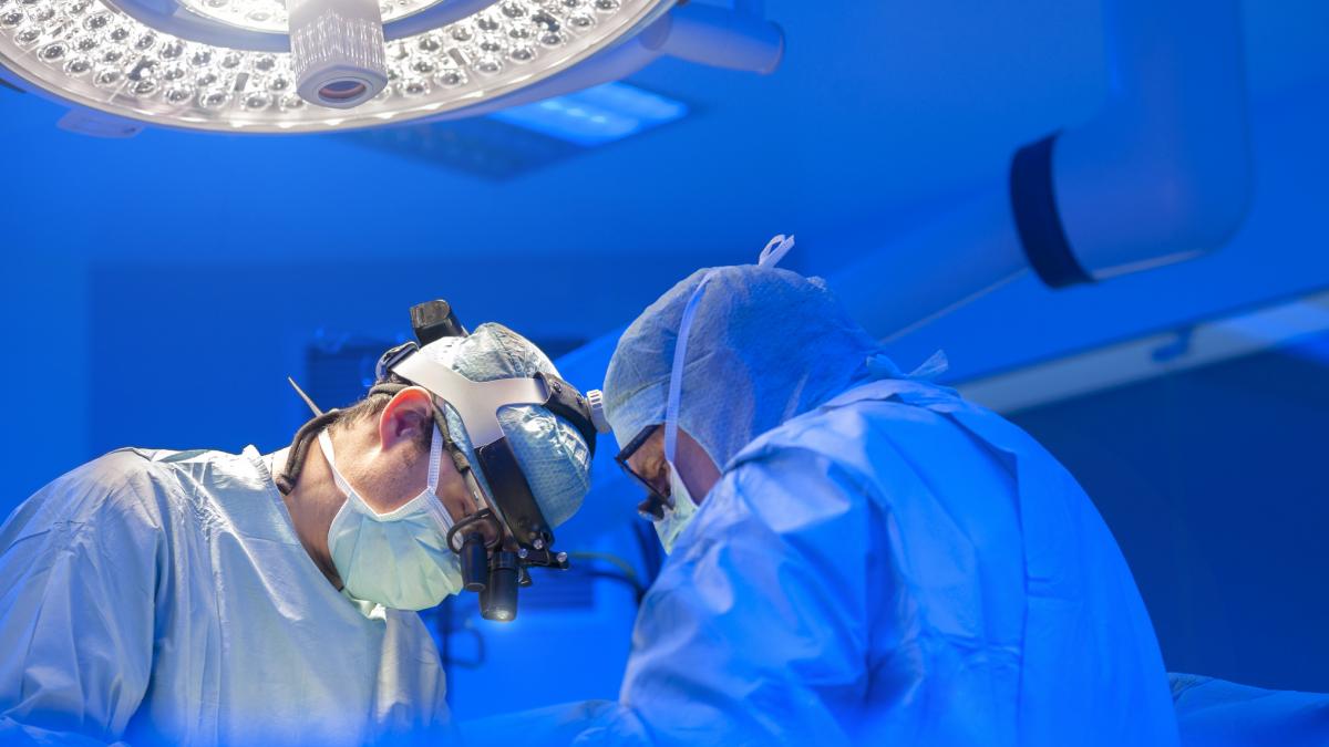 o tara din europa vrea sa interzica un anumit tip de interventii estetice dupa moartea unor femei procedura este populara