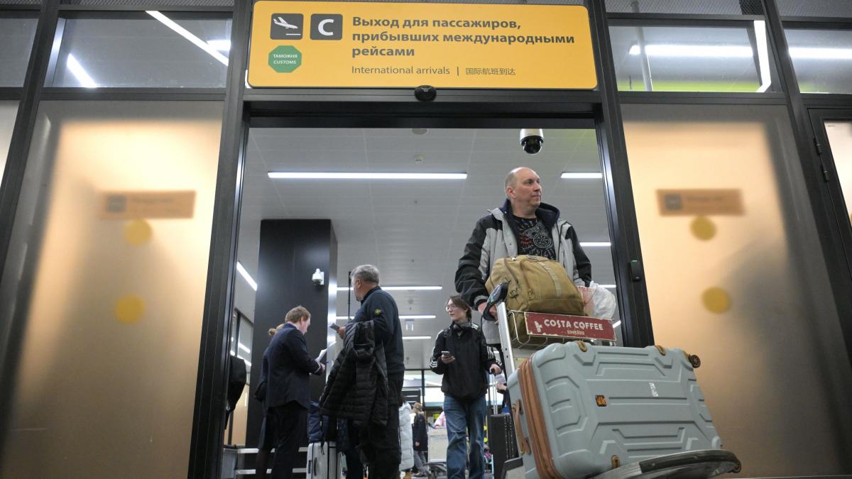 zboruri restrictionate pe aeroporturile din moscova dupa un atac cu drone al ucrainei