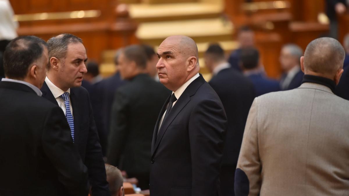 o criza politica ar arunca romania in aer avertisment de la bnr despre scenariul unei eventuale inlaturari a guvernului bolojan