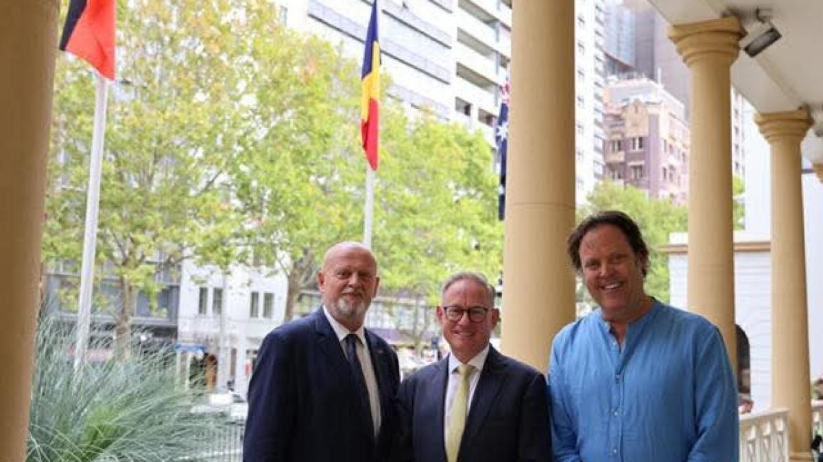 charlie ottley a promovat tara noastra la un eveniment organizat de ambasada romaniei in australia e patria mea adoptiva