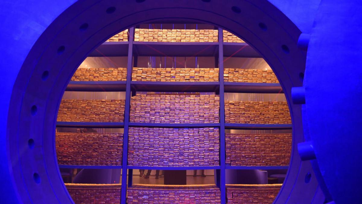 libanul vrea sa isi vanda rezervele de aur pentru a salva bancile si economia tarii