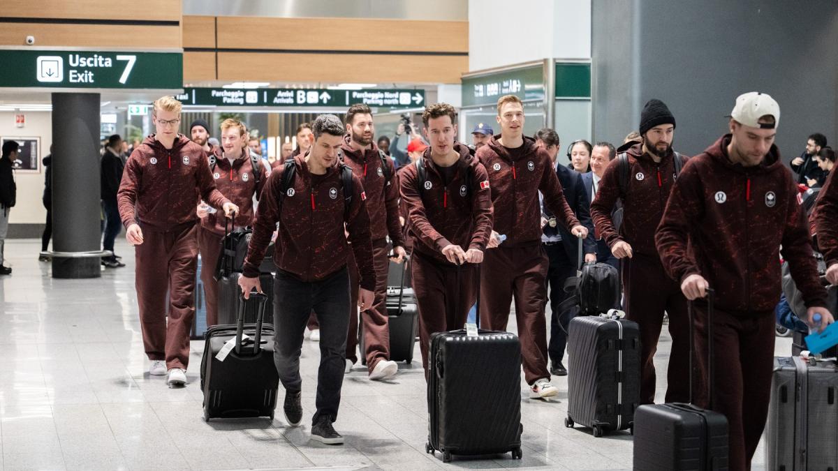 situatie incurcata pe aeroport la finalul jocurilor olimpice sportiva cu 9 bagaje si echipa de hochei cu 2 tone de echipament la cala