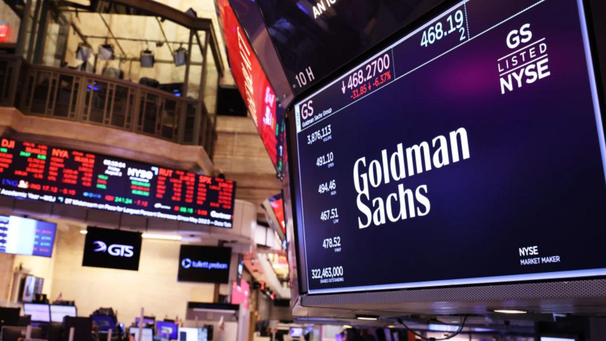goldman sachs si a revizuit tinta de pret pentru aur pentru restul anului 2026