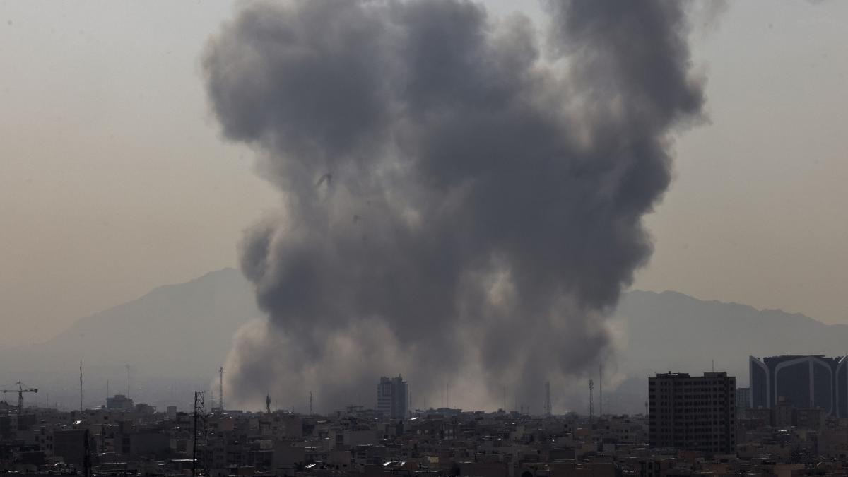 celula de criza la mae dupa atacurile din orientul mijlociu presedintele nicusor dan informat despre situatia din iran si israel