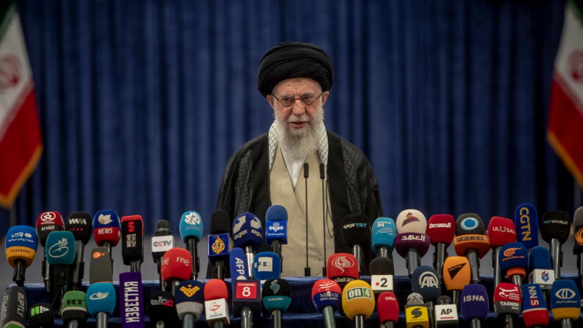ayatollahul Ali Khamenei face declaratii de presa
