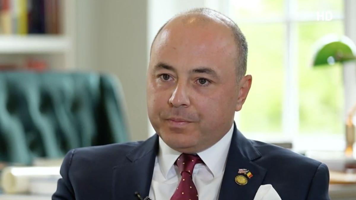 andrei muraru noi romanii stim ce inseamna un regim care isi tine poporul captiv prin frica sustin actiunea militara anti teheran