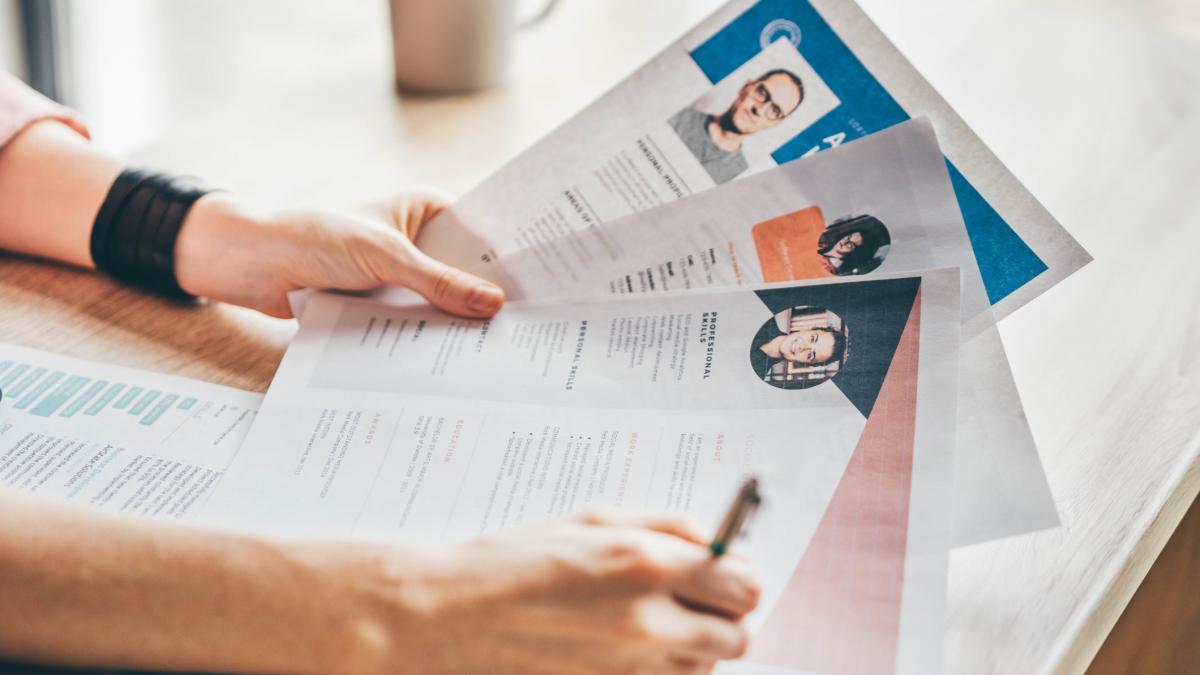 cauti un loc de munca iata domeniile din ue cu cele mai multe posturi libere