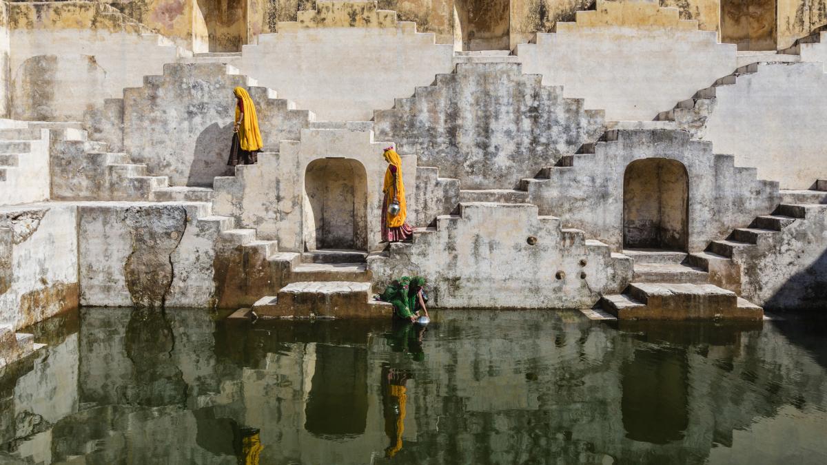 india restaureaza fantani in trepte vechi de secole pentru a face fata momentului in care va ramane fara apa