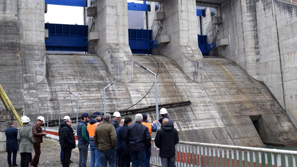 barajul de la mihaileni 2022 in timpul unei vizite de lucru a ministrului mediului