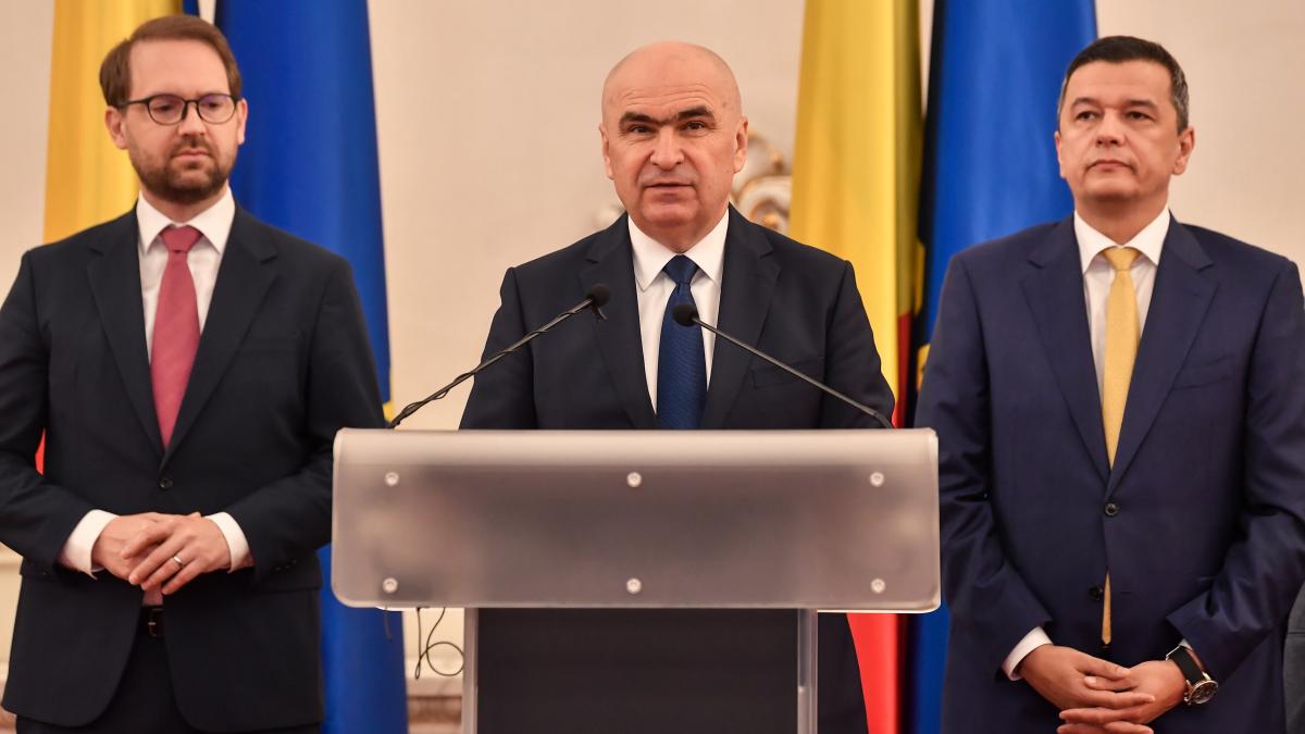 poza in care apar Dominic Fritz, preşedintele Fritz, Ilie Bolojan, premierul României şi Sorin Grindeanu, liderul PSD