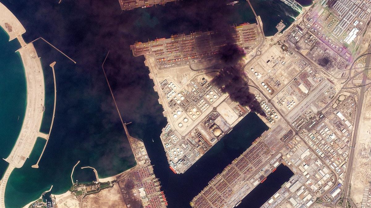 razboiul tot mai intens dintre sua si iran arunca in aer preturile la petrol si gaze inchiderea stramtorii ormuz va amplifica criza