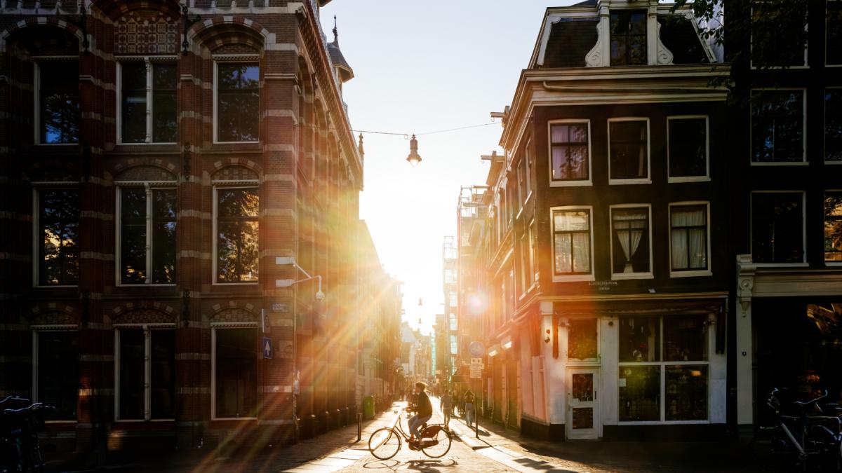 temperaturi de vara in europa la final de iarna un val de caldura record a lovit franta si spania cu maxime de aproape 30 c