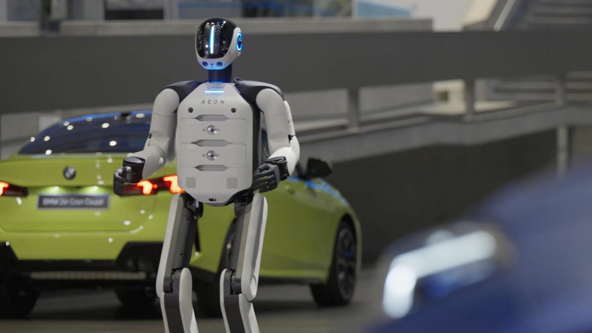 bmw introduce roboti umanoizi in premiera la o fabrica din europa angajatii cu ai si cei umani vor lucra impreuna cum arata aeon