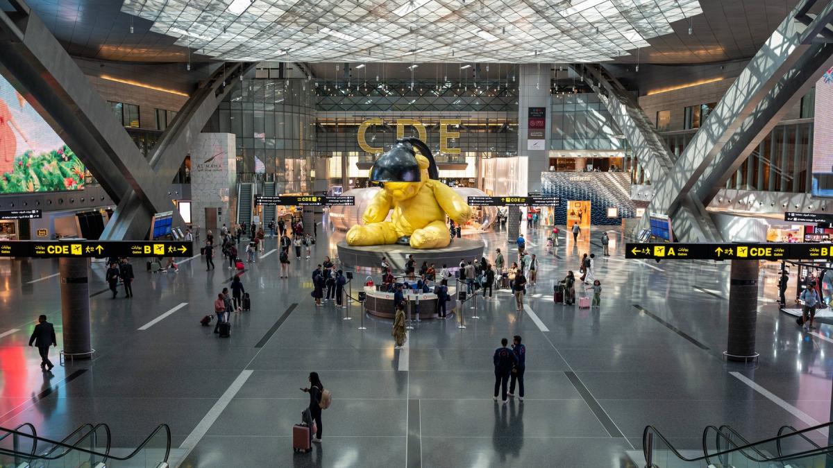 imagine cu centrul aeroportului Hamad din Doha