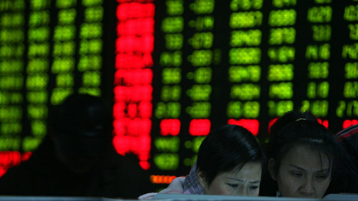 bursele din asia sunt pe rosu s au prabusit atat de mult incat coreea de sud a fost nevoita sa opreasca temporar tranzactionarea