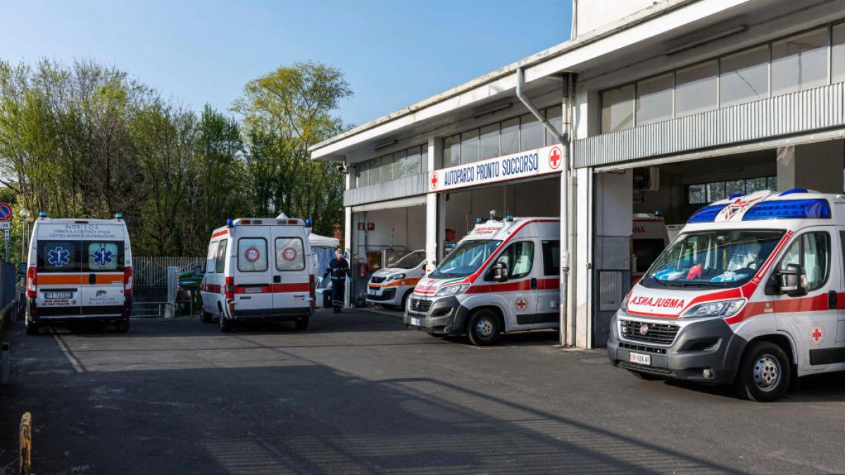 ambulanta crucea rosie italia getty