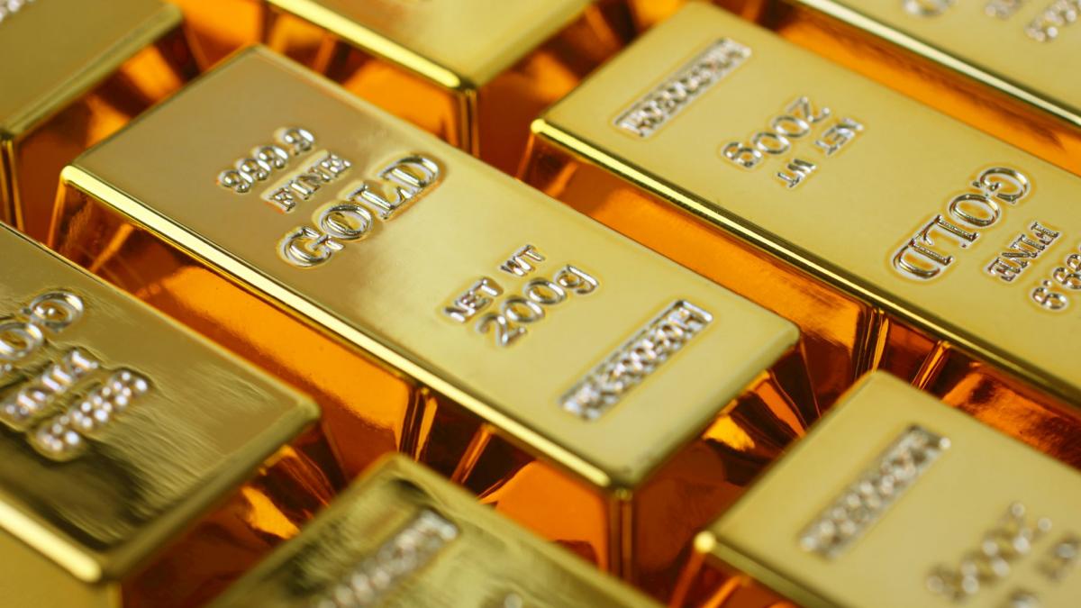 ce anunt a facut miliardarul care detine 16 tone de aur in timp ce era blocat in dubai de bombardamentele iranului