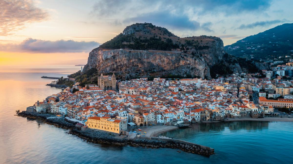 localnicii din sicilia au confundat un cutremur cu un bombardament panicati au sunat la 112 sa intrebe daca insula e atacata de iran