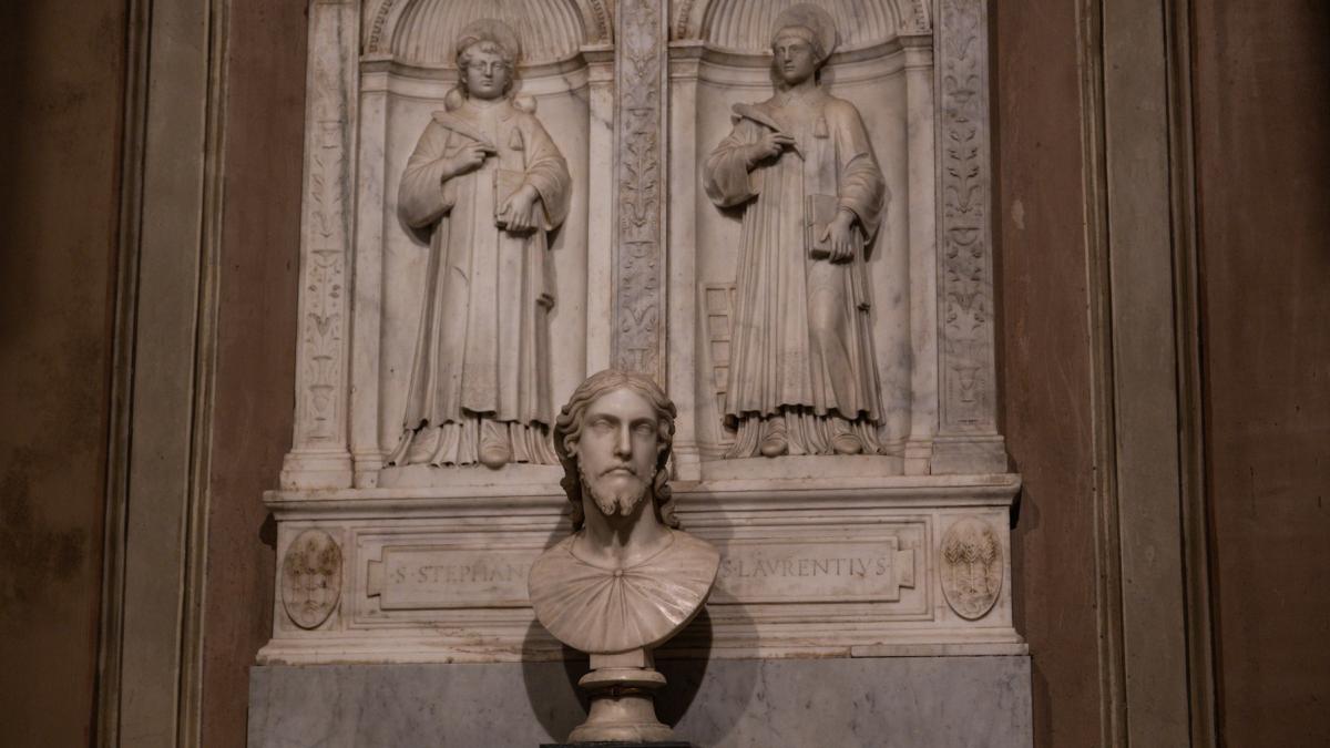 o noua sculptura atribuita lui michelangelo a fost descoperita intr o biserica din roma