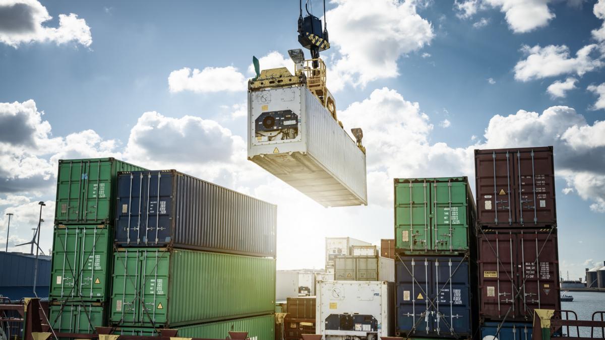 un judecator american dispune rambursari de peste 130 de miliarde de dolari pentru tarifele ilegale impuse de trump