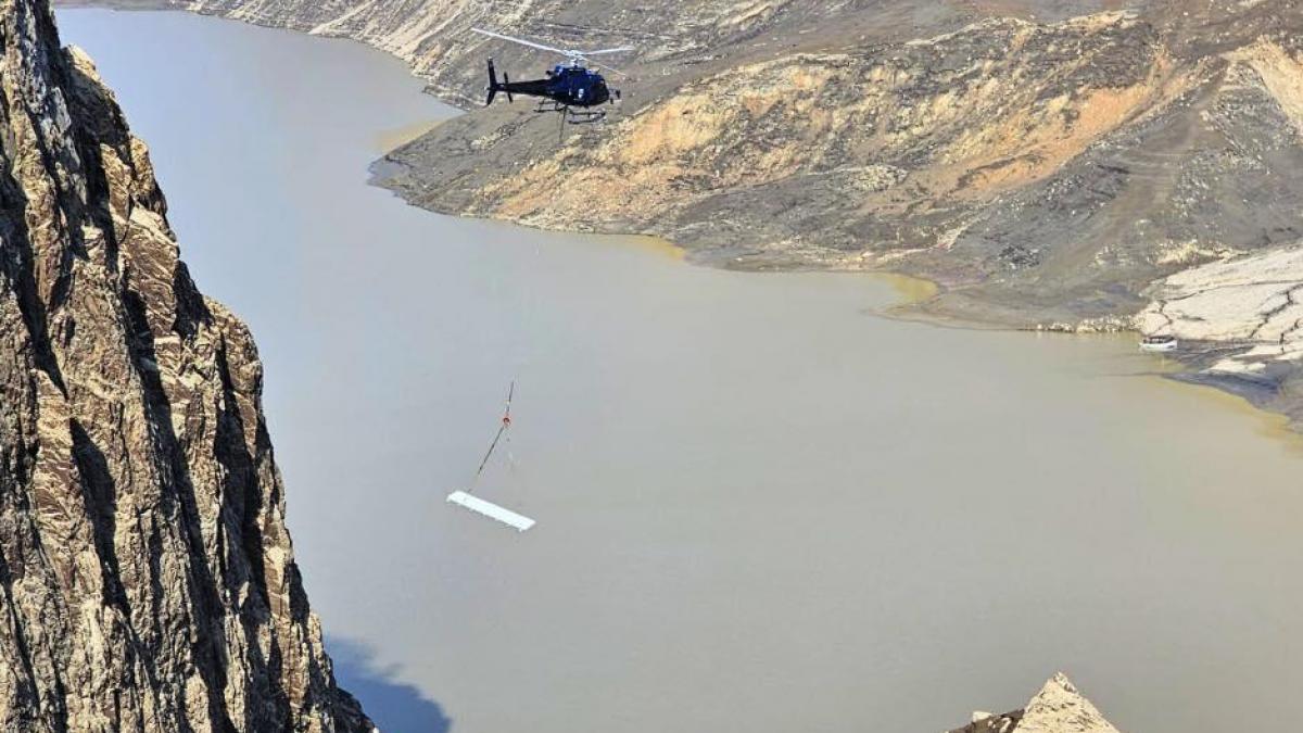 cum a fost reparat barajul vidraru imagini din elicopter