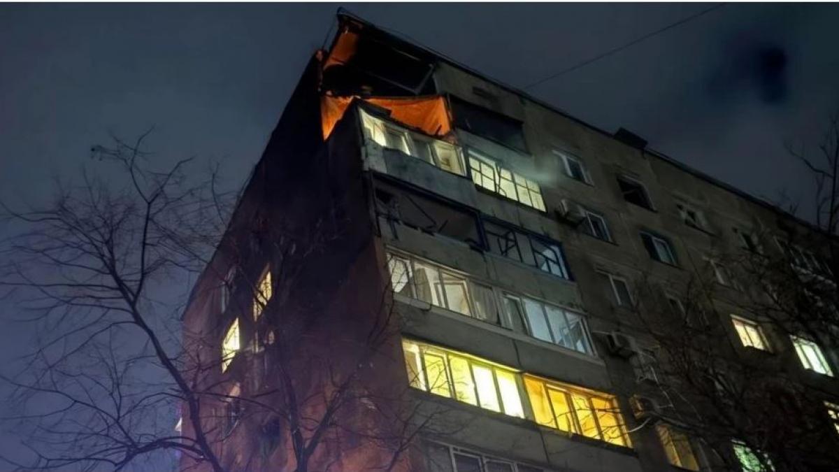 rusia a lansat un atac cu rachete si aproape 150 de drone shahed in ucraina mai multe incendii au afectat blocuri de locuinte