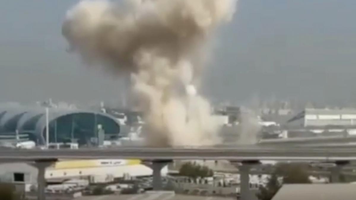 haos pe aeroportul din dubai dupa suspendarea zborurilor in urma unui atac cu drona pasagerii au fost dusi in tuneluri