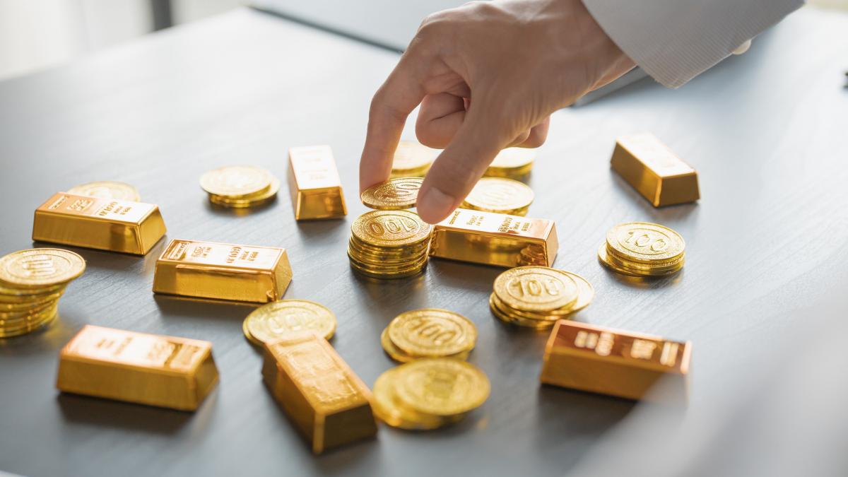 hong kong anunta stimulente pentru a atrage rafinatori si comercianti de aur ca sa devina un centru financiar global