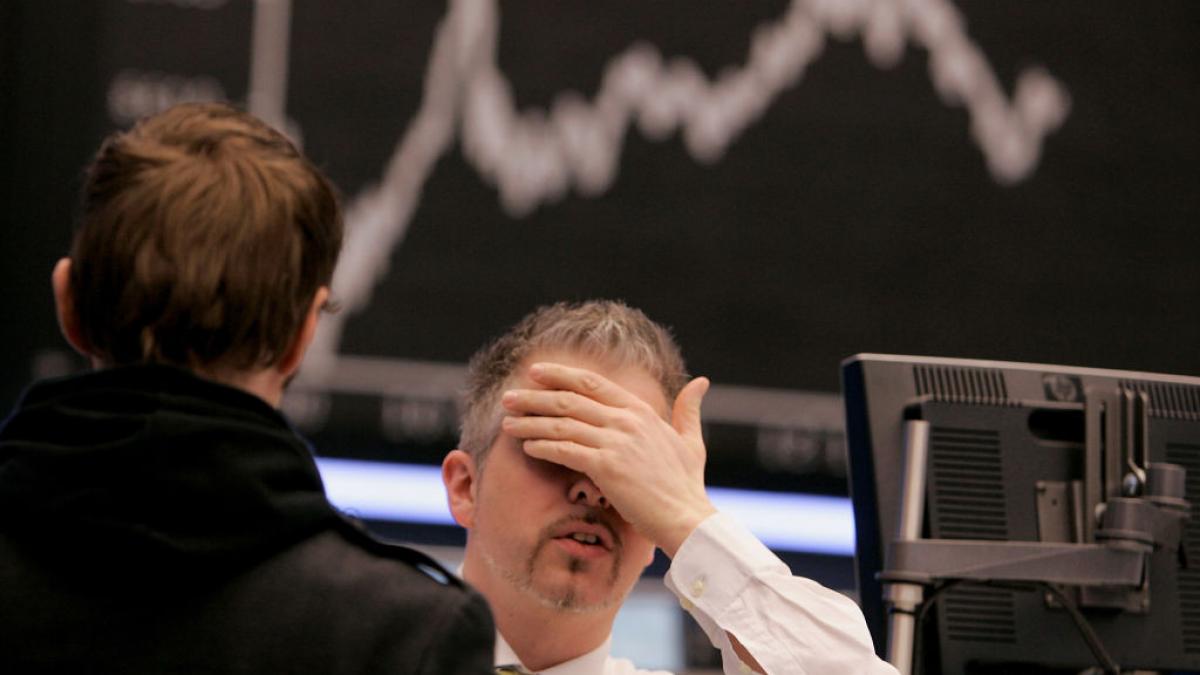 bursele europene se prabusesc scaderi puternice la londra paris si milano