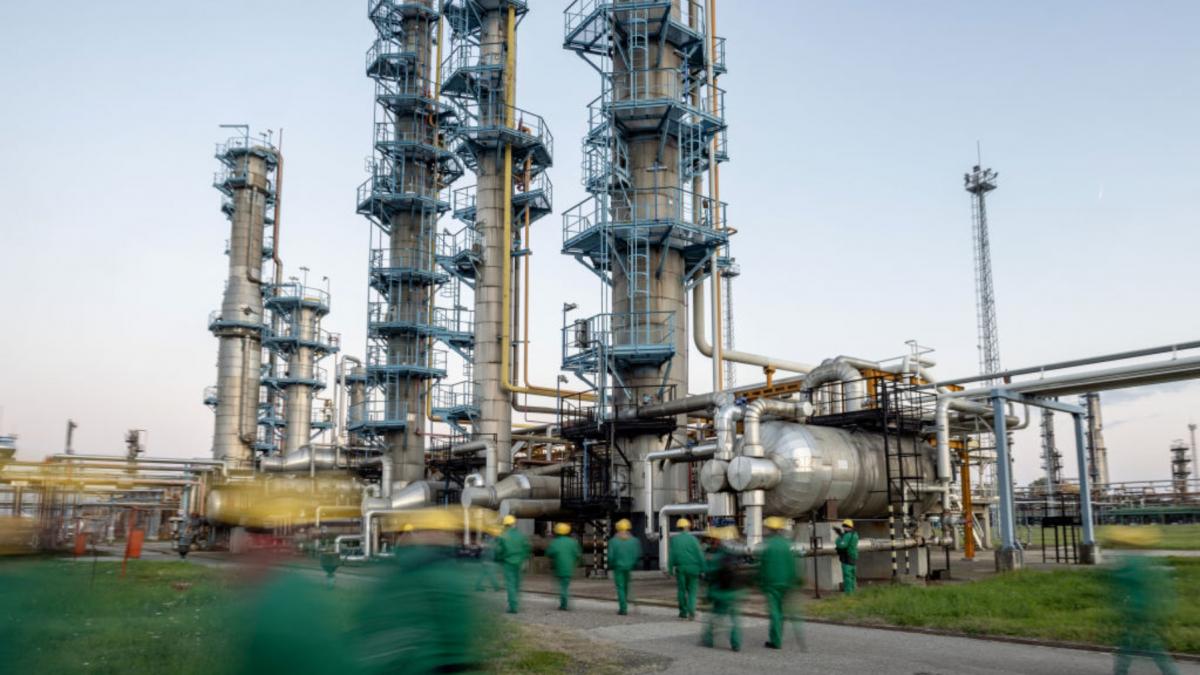 instalatie titei mol group