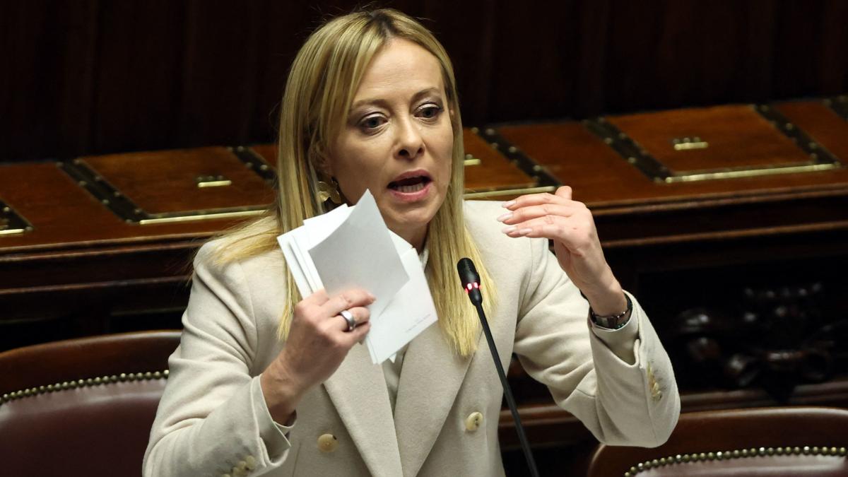 italia ar putea reduce accizele la combustibil dupa ce mediul de afaceri a avertizat asupra unei explozii a preturilor in energie