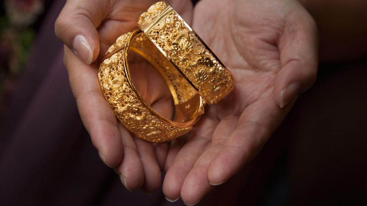 aur produs in laborator versus aur extras din mina care este diferenta reala de pret puritate si valoare de investitie