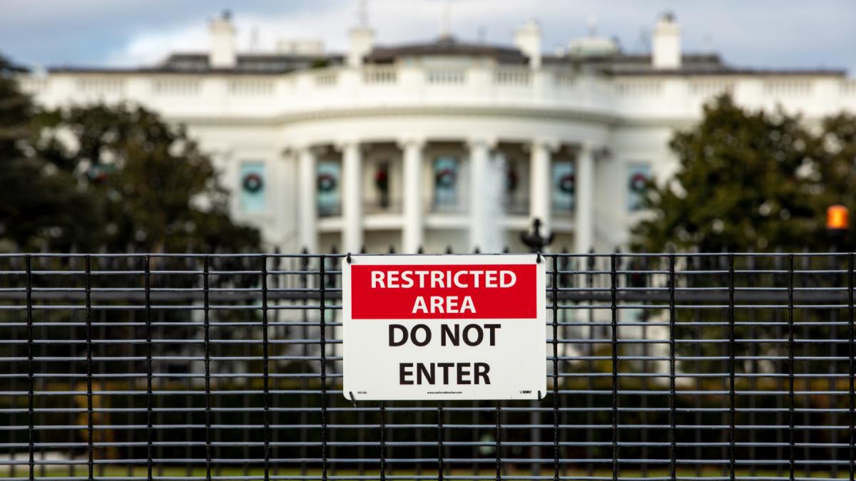 semn atentionare zona restrictionare gard casa alba washington sua