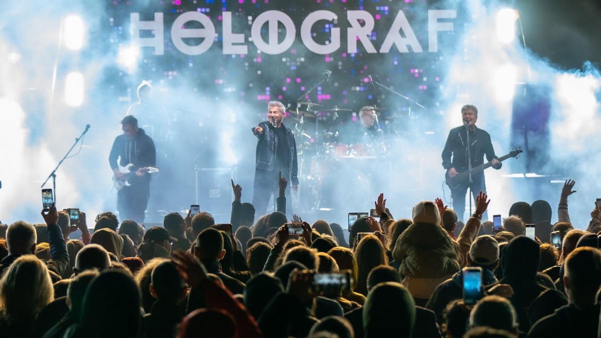 trupa muzicala romania holograf concert