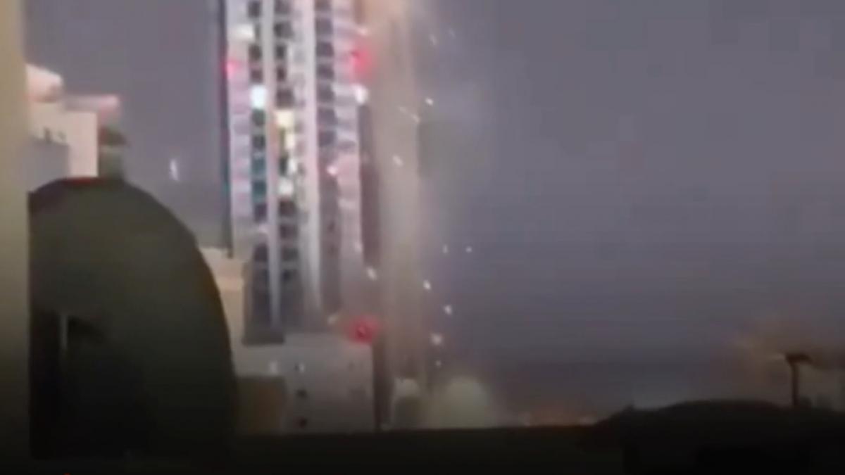 o drona s a izbit de o cladire din dubai