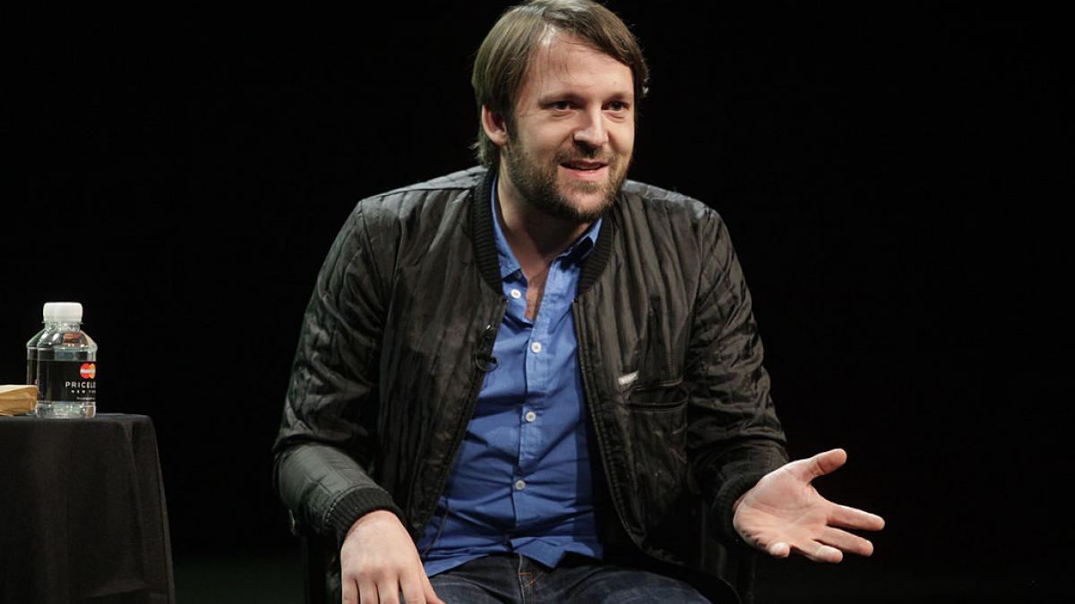 bucatarul sef de la cel mai bun restaurant din lume unde meniul costa si 1 500 de dolari este comparat cu un lider de secta