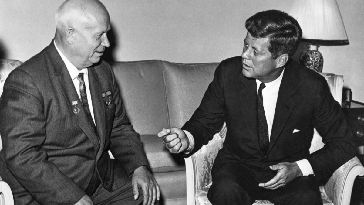 rusia a declarat o agent strain pe stranepoata liderului sovietic nikita hrusciov