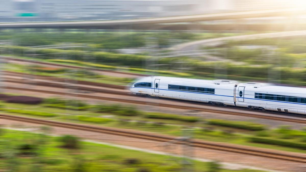 profimedia tren de mare viteză