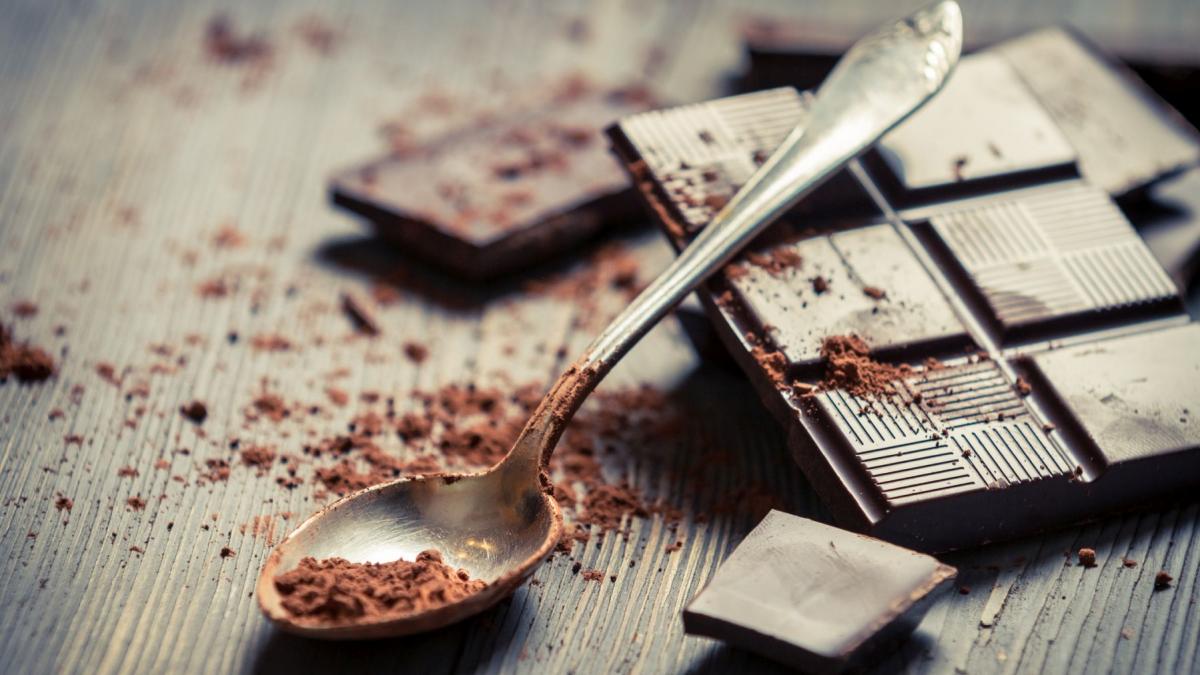 cacao in lingurita si ciocolata 