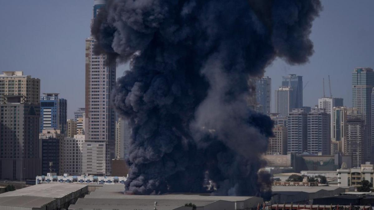 bombardament in emiratele arabe