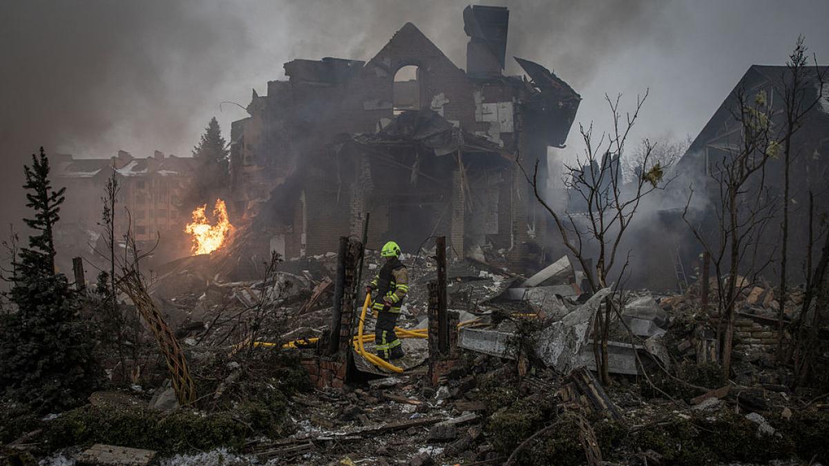 rusia a lansat un atac masiv asupra kievului sunt cel putin patru morti si 10 raniti