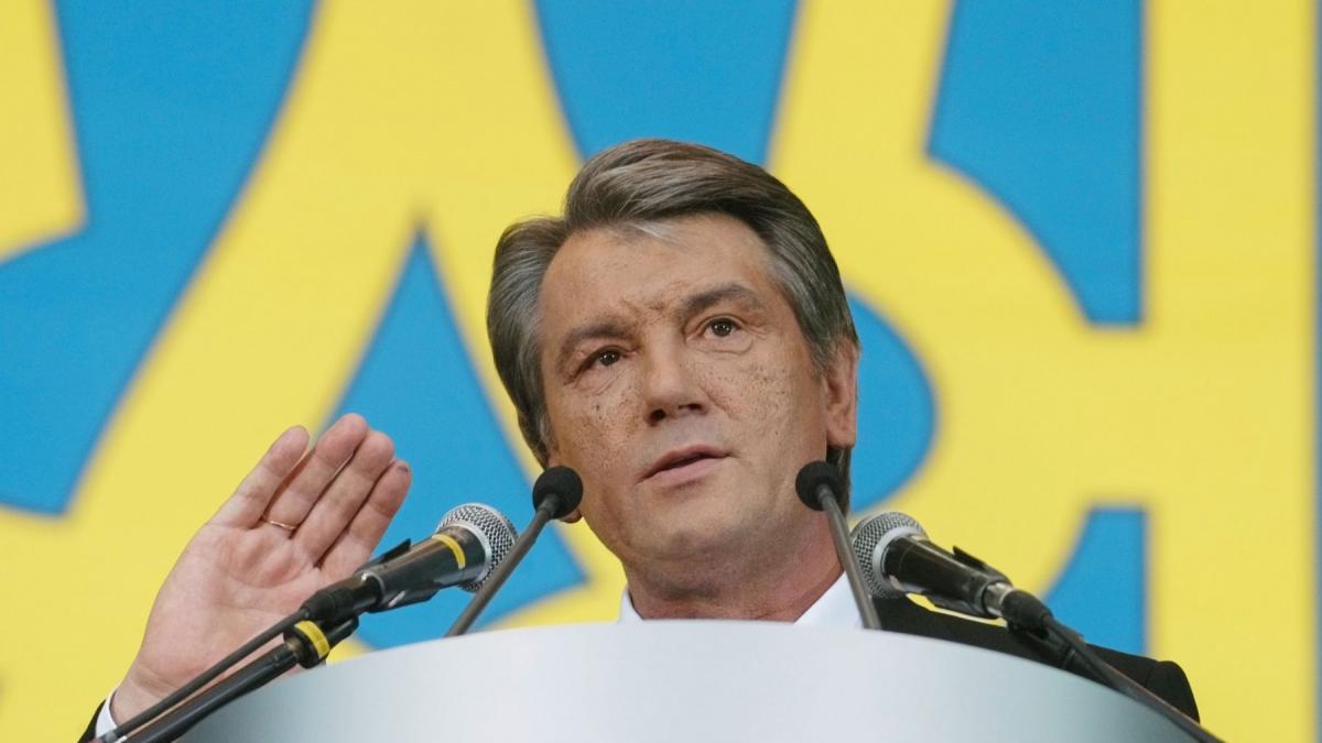 fostul presedinte al ucrainei i a trimis o scrisoare lui orban tradezi memoria poporului tau care stie ce sunt tancurile sovietice