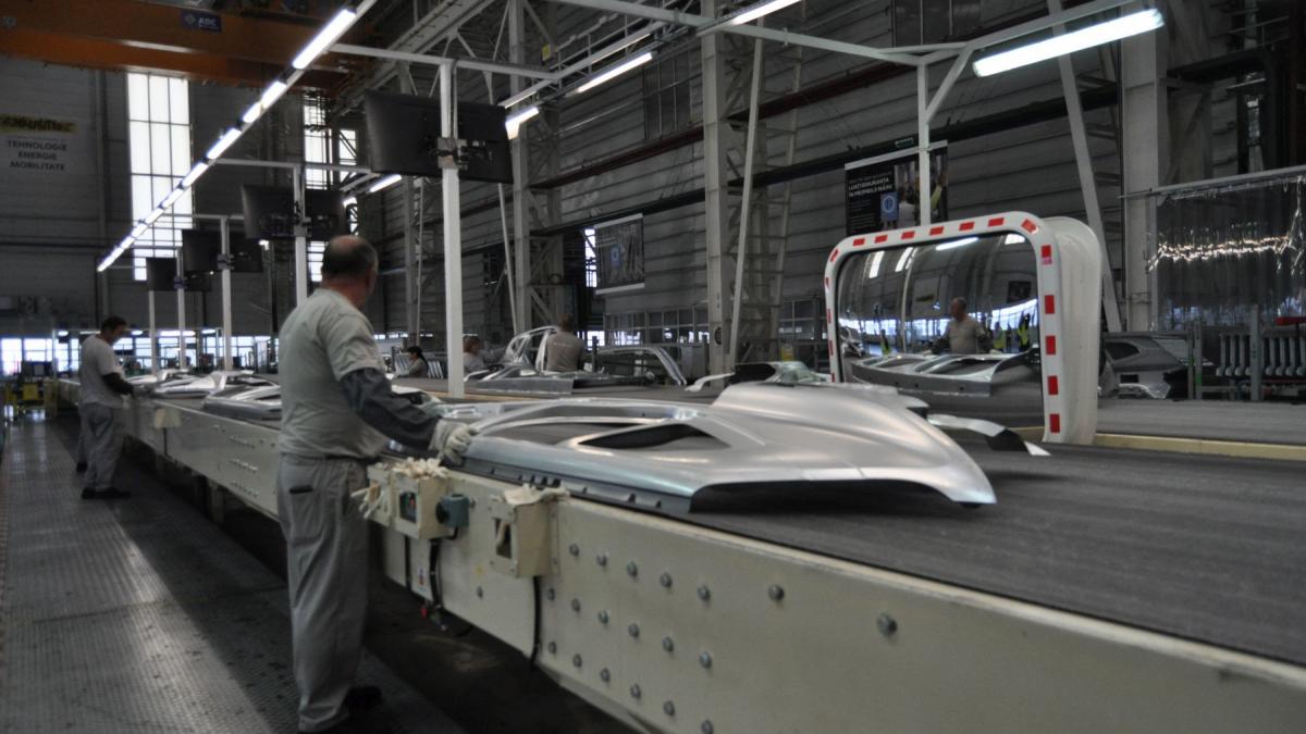 ilie bolojan despre restructurarile de la dacia ma ingrijoreaza inseamna pierderi in economie