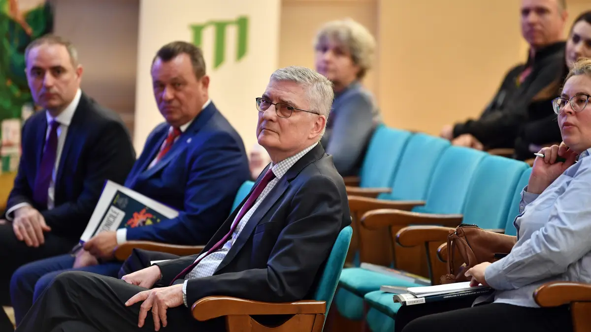 romanii trebuie sa sufere pentru reducerea deficitului bugetar spune presedintele consiliului fiscal nu se poate altfel