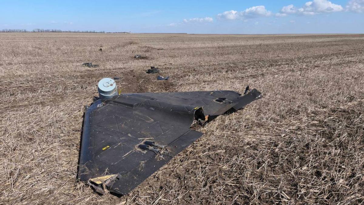 o drona a fost gasita pe un camp din republica moldova este activ si contine un dispozitiv explozibil